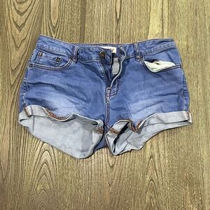 Bullhead Denim Co. Womens Low Rise Short Cuffed Hem Medium Wash Blue Size 9